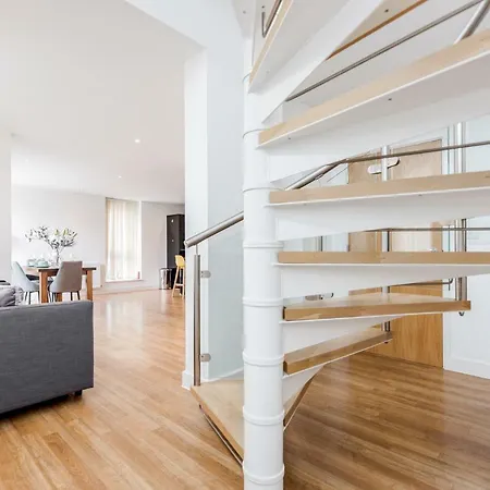 Excel London Majestic Apartment